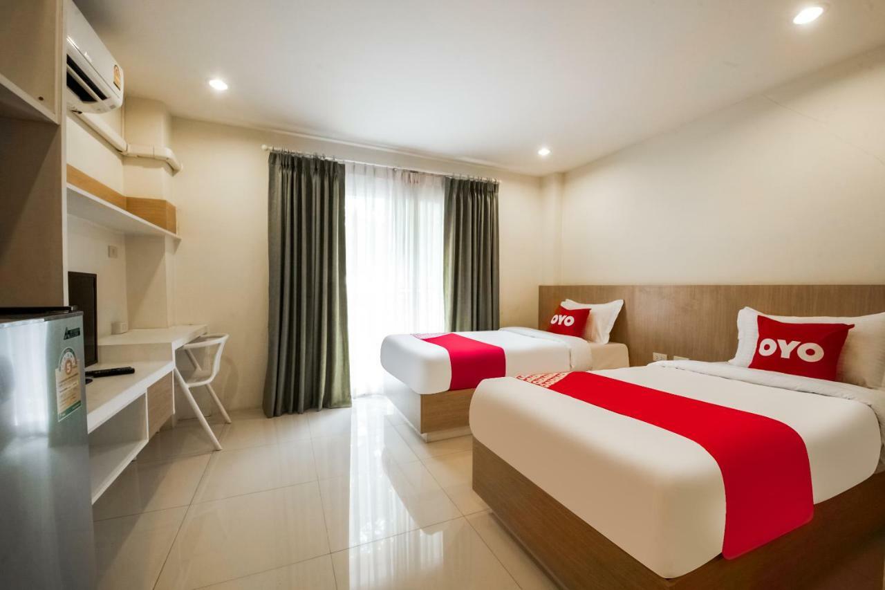 Oyo 306 Paradise Park Laemchabang Si Racha Exterior photo